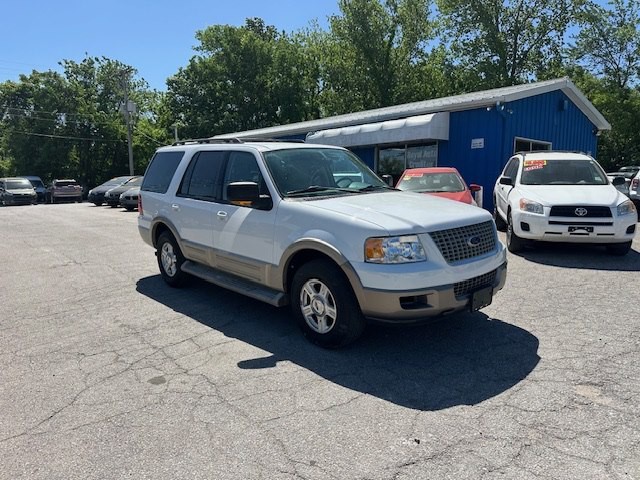 2005 Ford Expedition Image 3