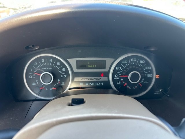2005 Ford Expedition Image 11