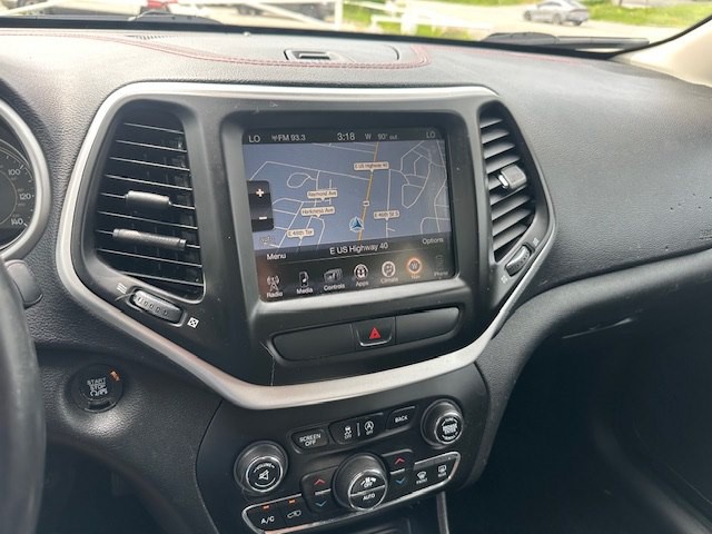 2015 Jeep Cherokee Image 13