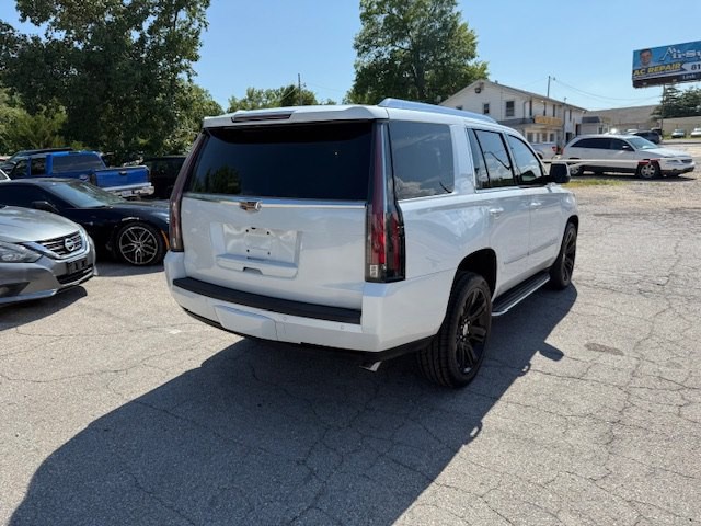 2016 Cadillac Escalade Image 6