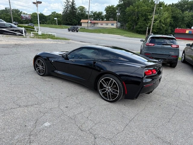 2016 Chevrolet Corvette Image 3