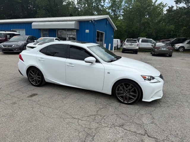 2016 Lexus IS Image 5