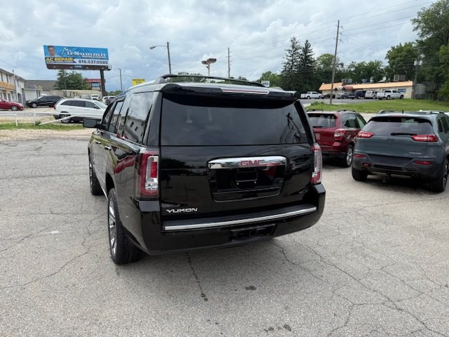 2016 GMC Yukon Image 3