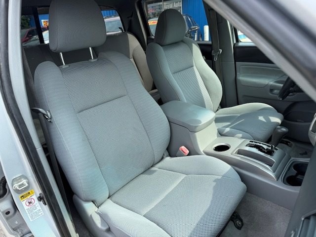 2011 Toyota Tacoma Image 14