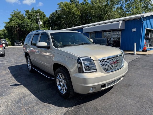 2011 GMC Yukon Image 3
