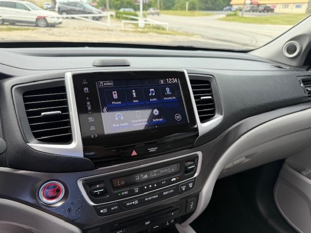 2018 Honda Pilot Image 16