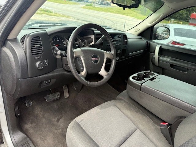 2010 GMC Sierra Image 9