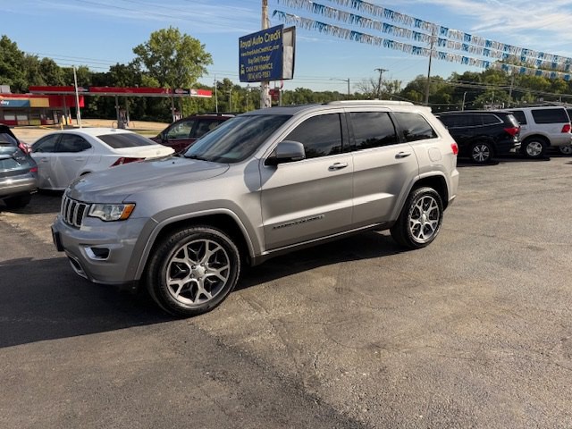 2018 Jeep Grand Cherokee Image 1