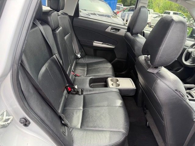 2010 Subaru Forester Image 8
