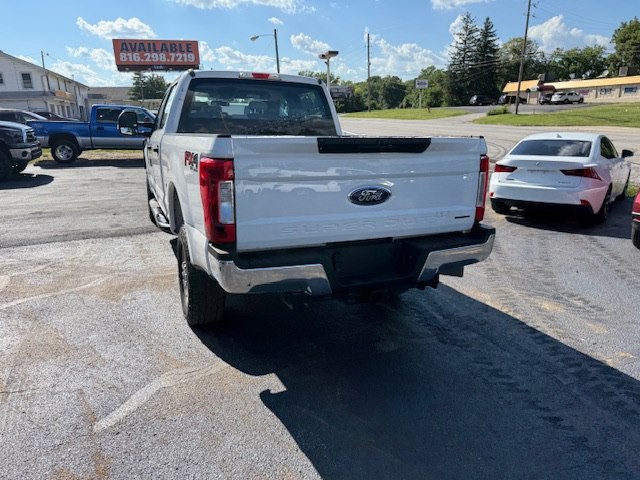 2017 Ford F-250 Image 4