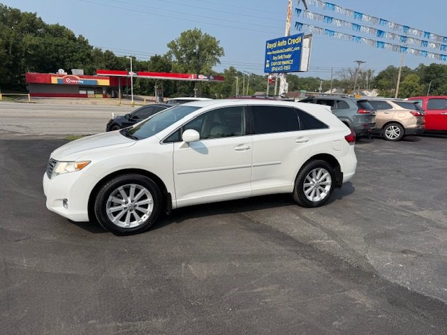 2010 Toyota Venza Image 2