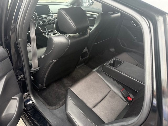 2019 Honda Accord Image 8