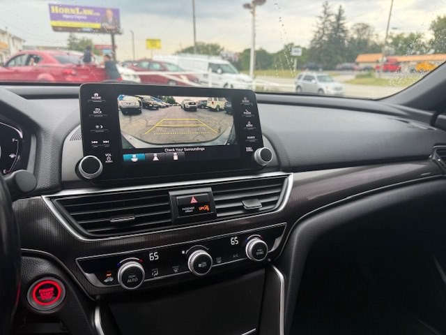2019 Honda Accord Image 12