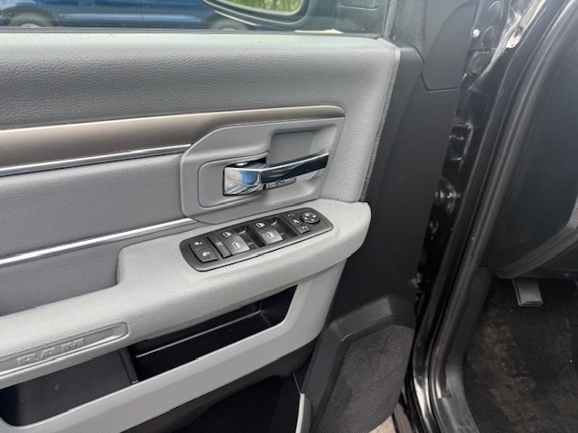 2015 RAM 1500 Image 12