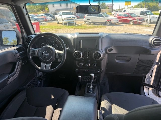 2017 Jeep Wrangler Unlimited Image 8