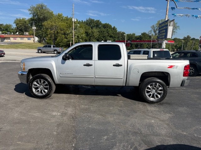 2013 Chevrolet Silverado 1500 Image 2