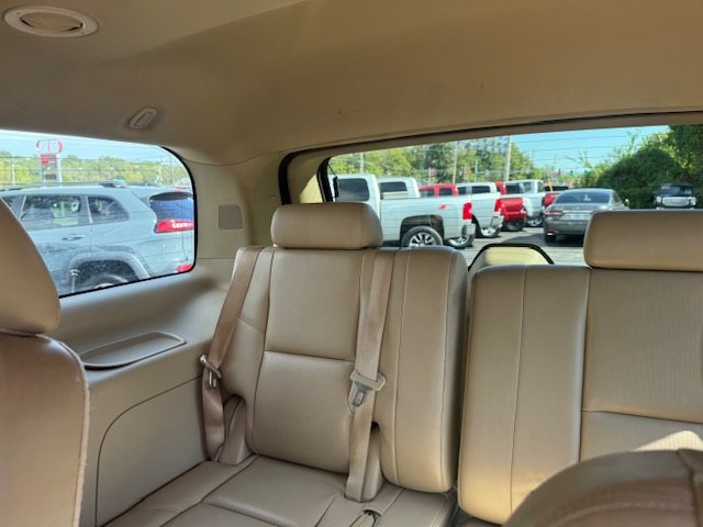 2011 GMC Yukon Image 8