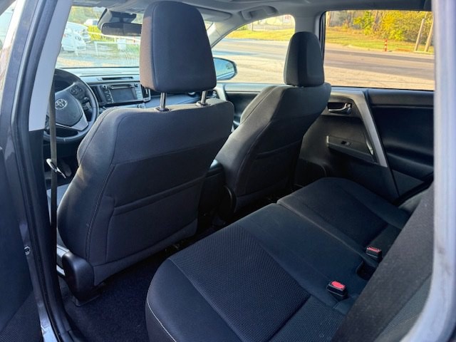 2017 Toyota Rav4 Image 8