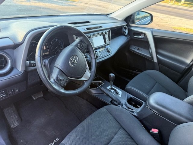 2017 Toyota Rav4 Image 10