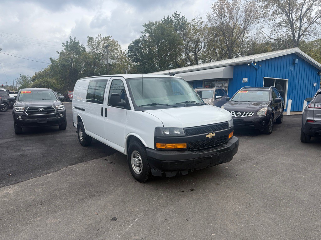2019 Chevrolet Express Image 8