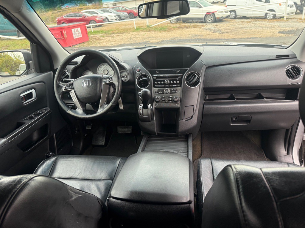 2015 Honda Pilot Image 12