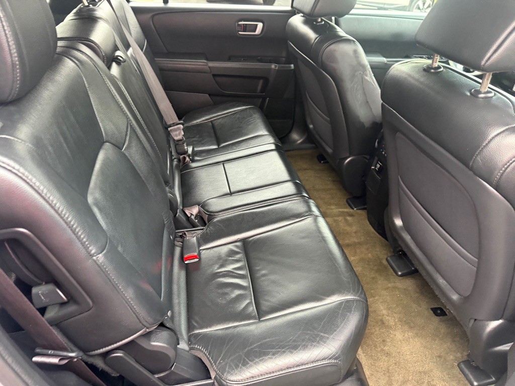 2015 Honda Pilot Image 13