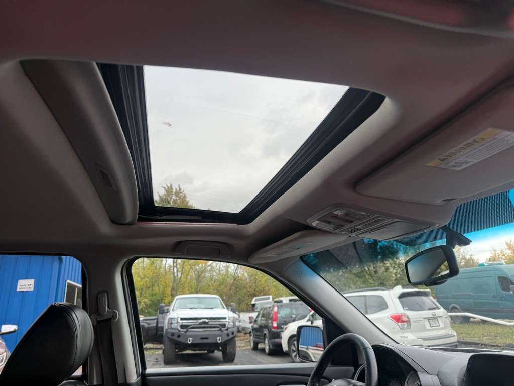 2015 Honda Pilot Image 17