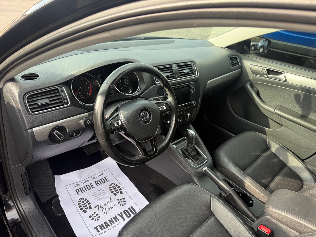 2017 Volkswagen Jetta Image 11