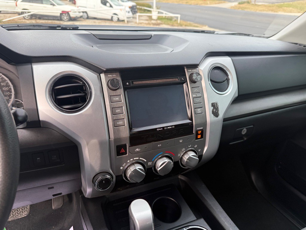 2014 Toyota Tundra Image 12