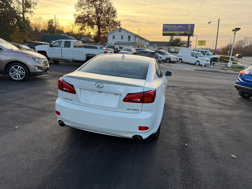 2008 Lexus IS Image 7