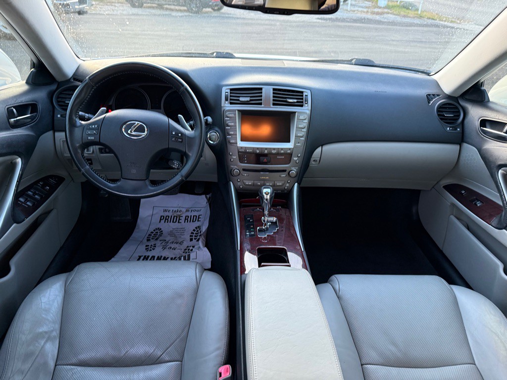 2008 Lexus IS Image 10