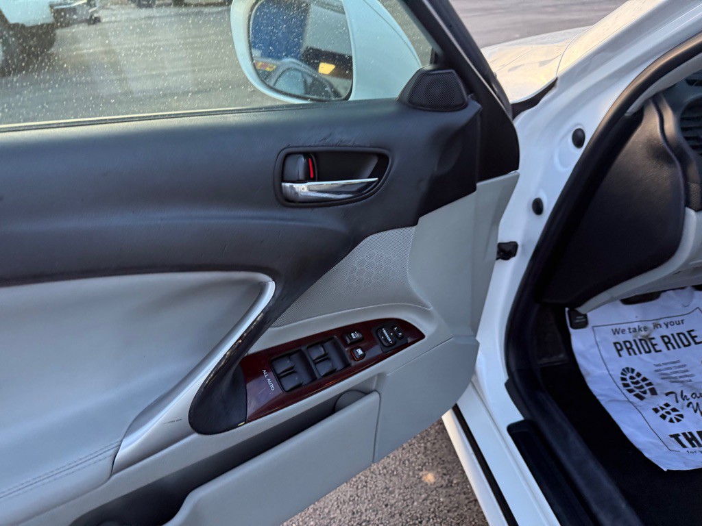 2008 Lexus IS Image 13