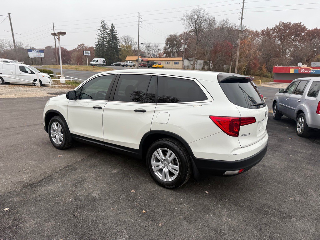2017 Honda Pilot Image 5