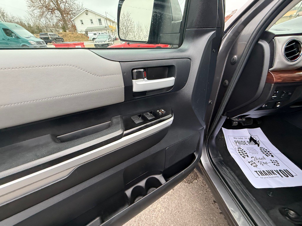 2015 Toyota Tundra Image 14