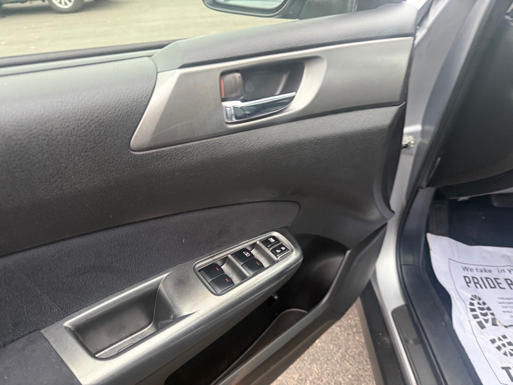 2012 Subaru Forester Image 11