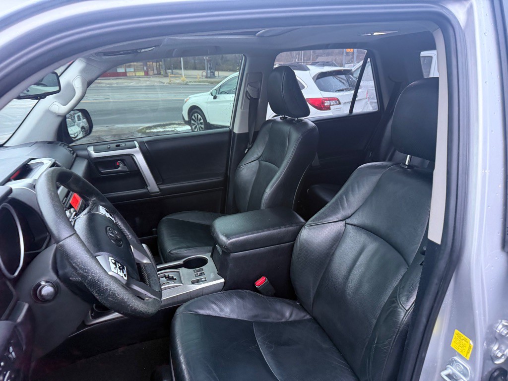 2010 Toyota 4Runner Image 12