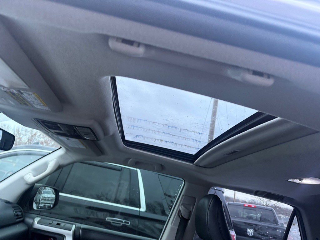 2010 Toyota 4Runner Image 18