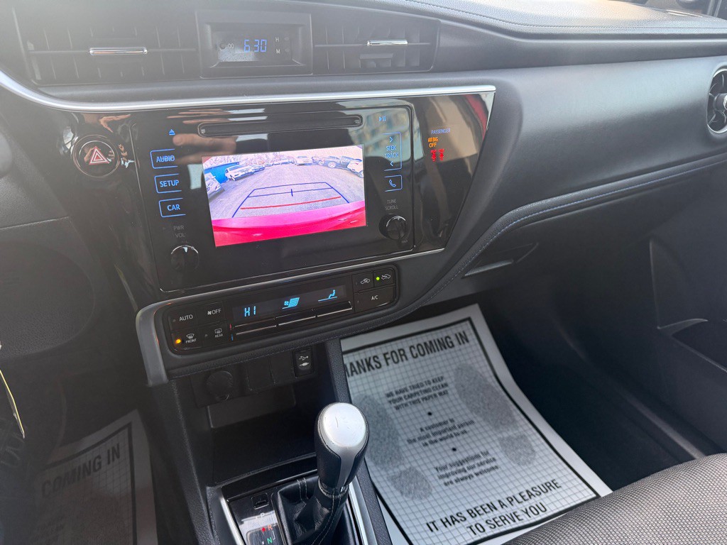 2018 Toyota Corolla Image 12