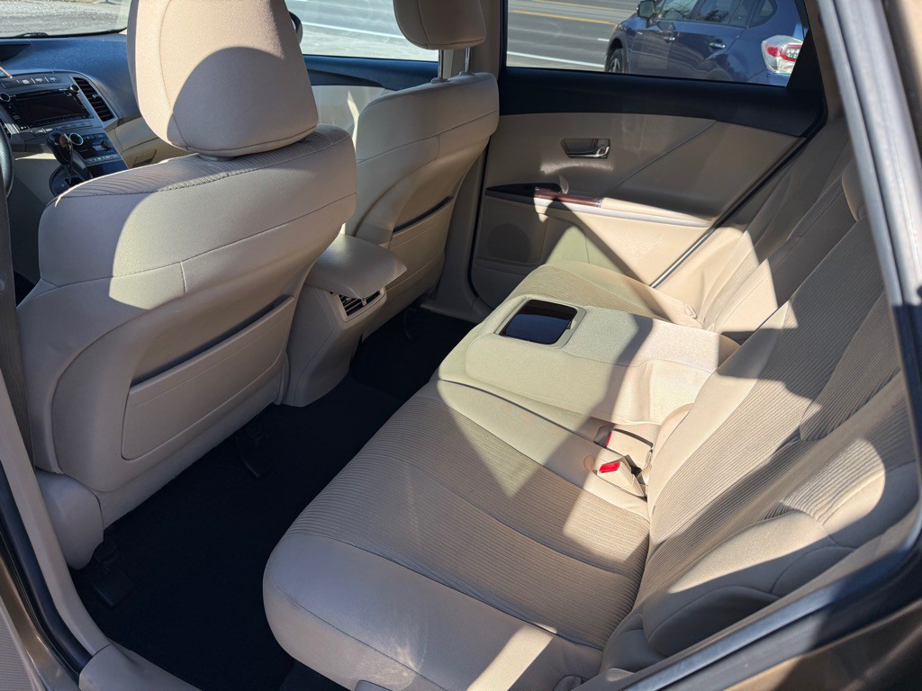 2012 Toyota Venza Image 8