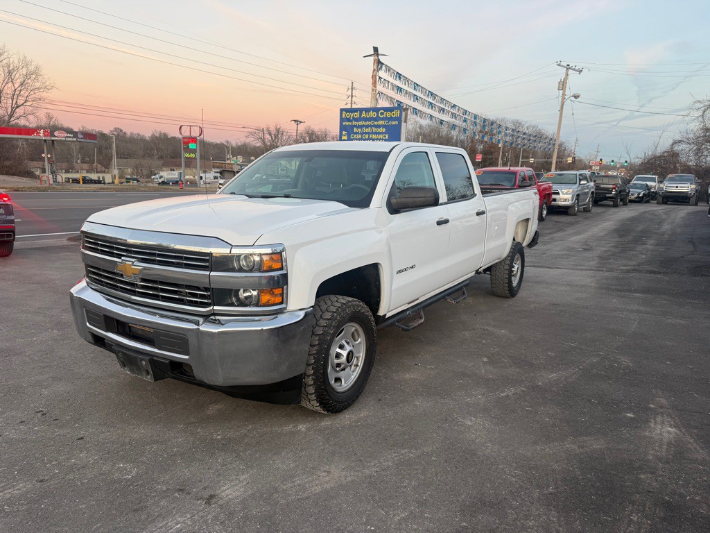2017 Chevrolet Silverado 1500 Image 1
