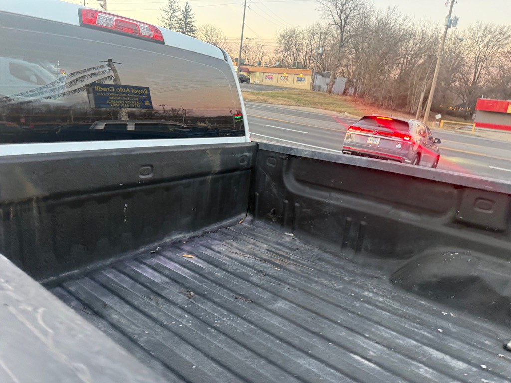 2017 Chevrolet Silverado 1500 Image 9