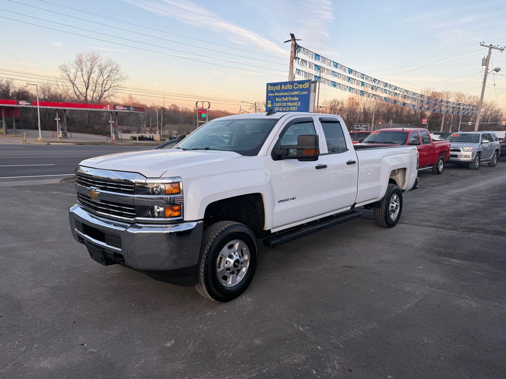 2017 Chevrolet Silverado 1500 Image 1