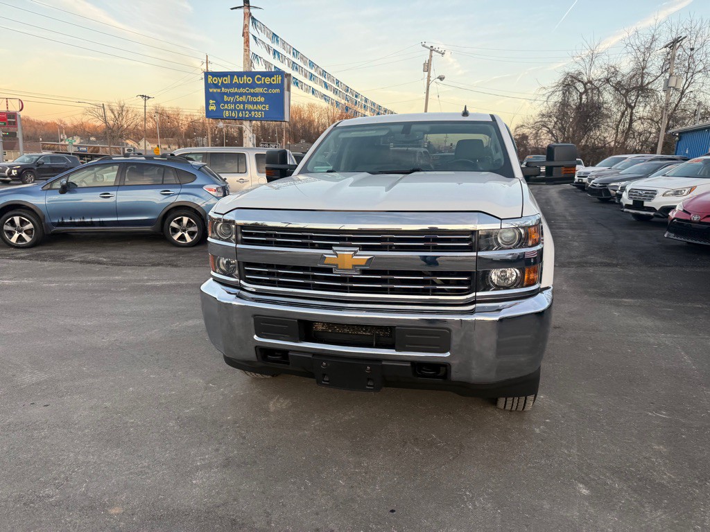 2017 Chevrolet Silverado 1500 Image 3