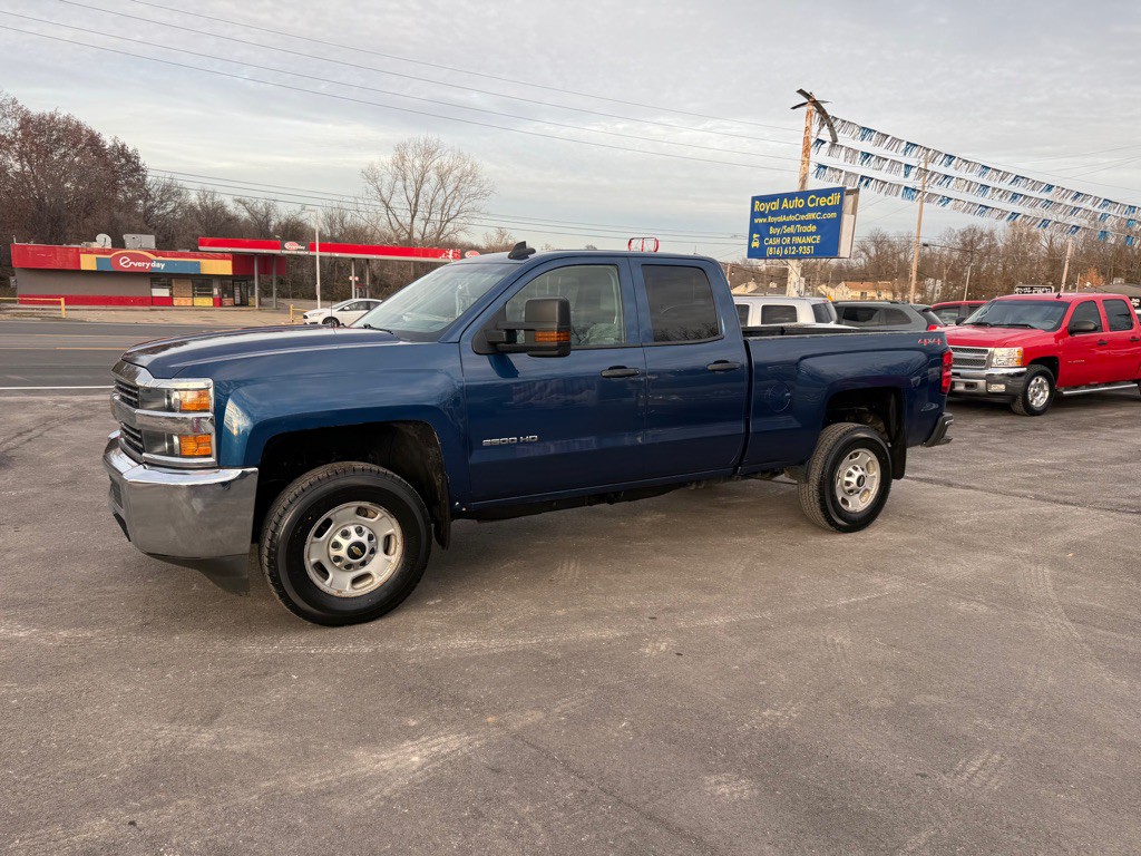 2018 Chevrolet Silverado 1500 Image 2
