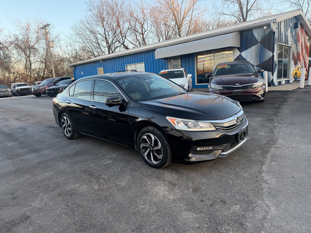 2017 Honda Accord Image 4