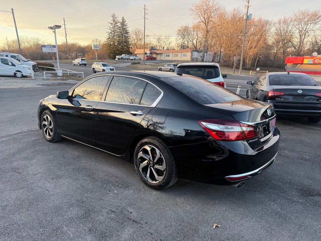 2017 Honda Accord Image 6