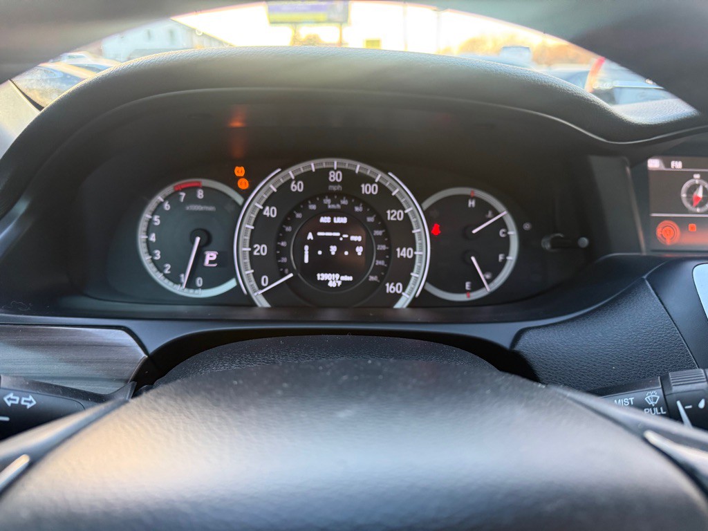 2017 Honda Accord Image 15