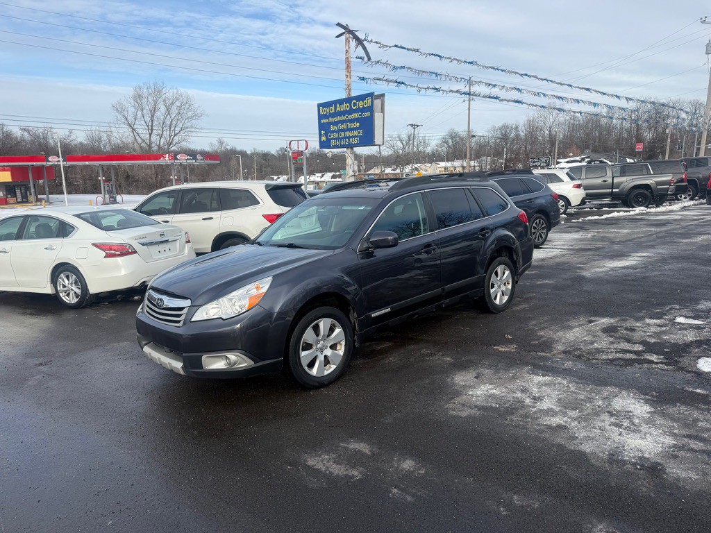 2011 Subaru Outback Image 1