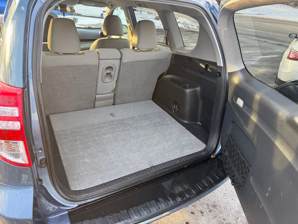 2012 Toyota Rav4 Image 9