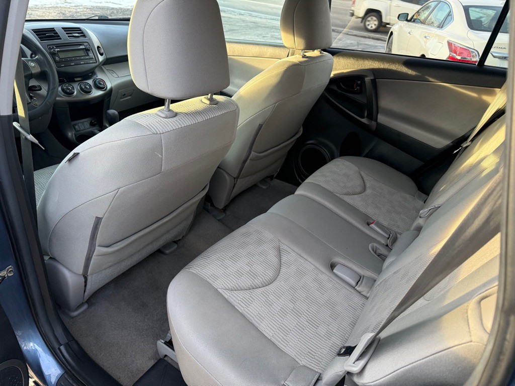 2012 Toyota Rav4 Image 12